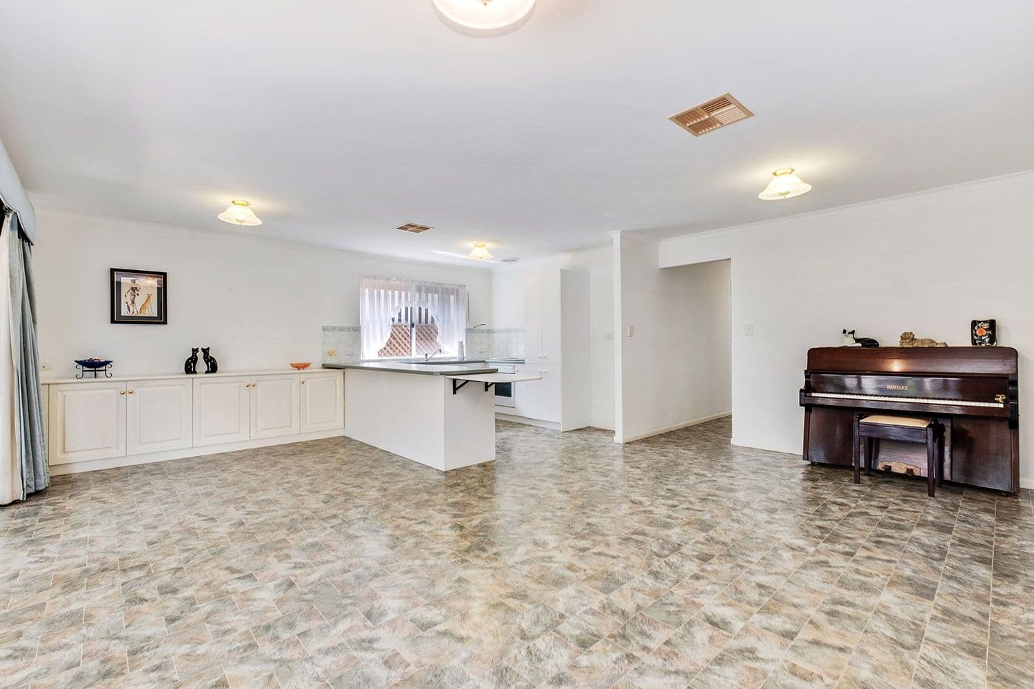 23 Kelsey Avenue, Mitchell Park SA 5043, Mitchell Park - Thumbnail 4