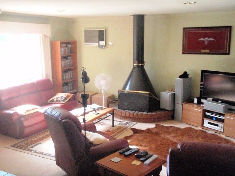 7 Mallett Court, SEYMOUR VIC 3660, Seymour - Thumbnail 2