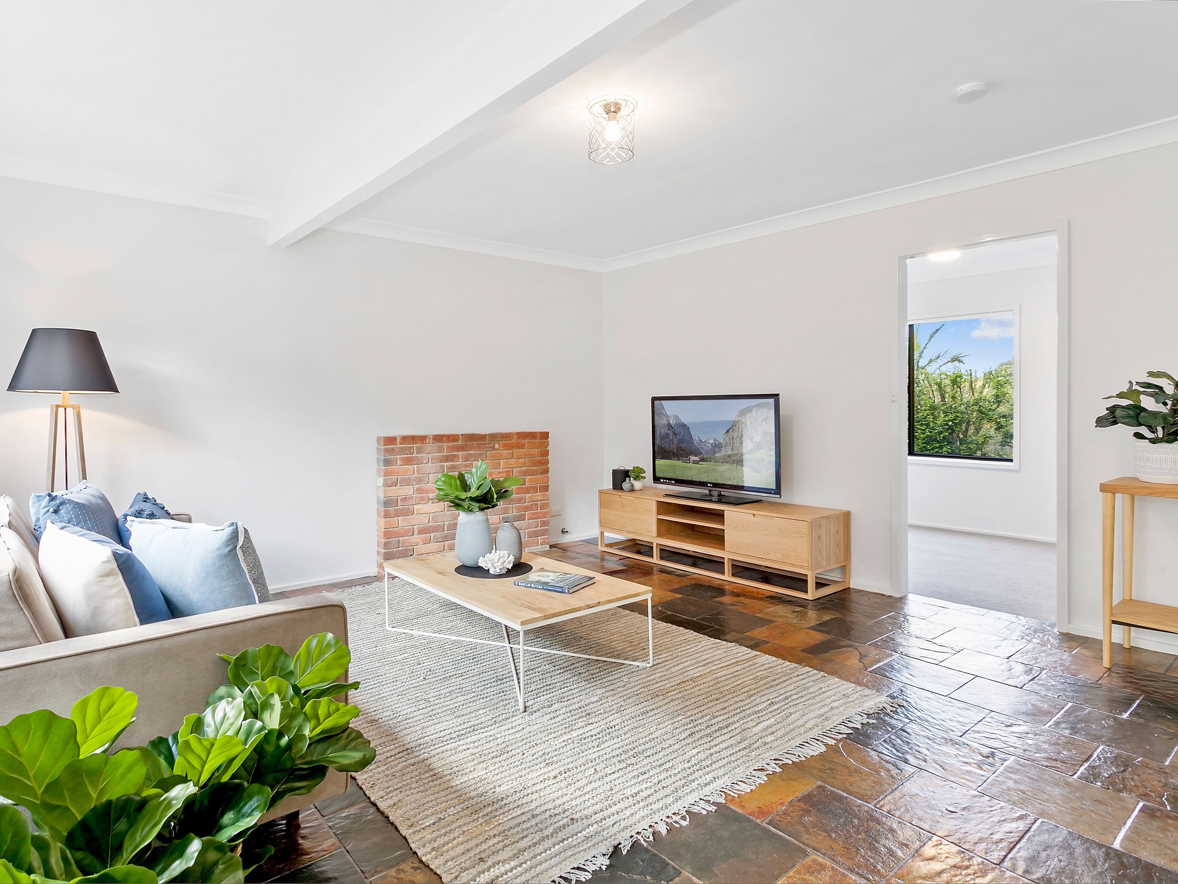 21 Hume Drive, Helensburgh - Image 1