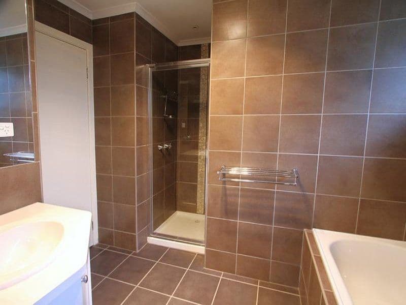12 Sparkford Road, CRAIGIEBURN VIC 3064, Craigieburn - Thumbnail 4