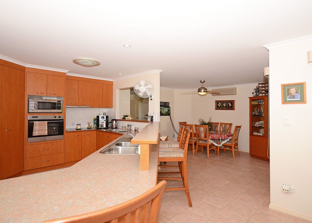 11 Treviso Court, URANGAN QLD 4655, Urangan - Thumbnail 6