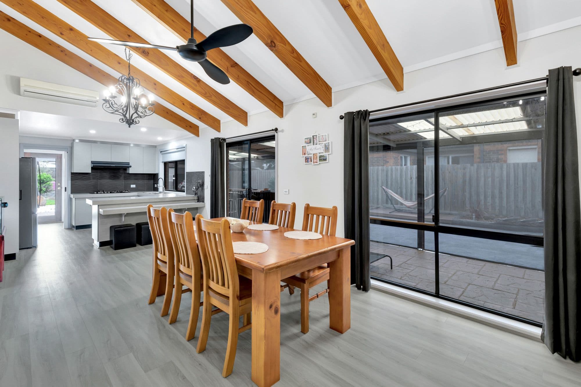 128 Westleigh Drive, Werribee VIC 3030, Werribee - Thumbnail 2