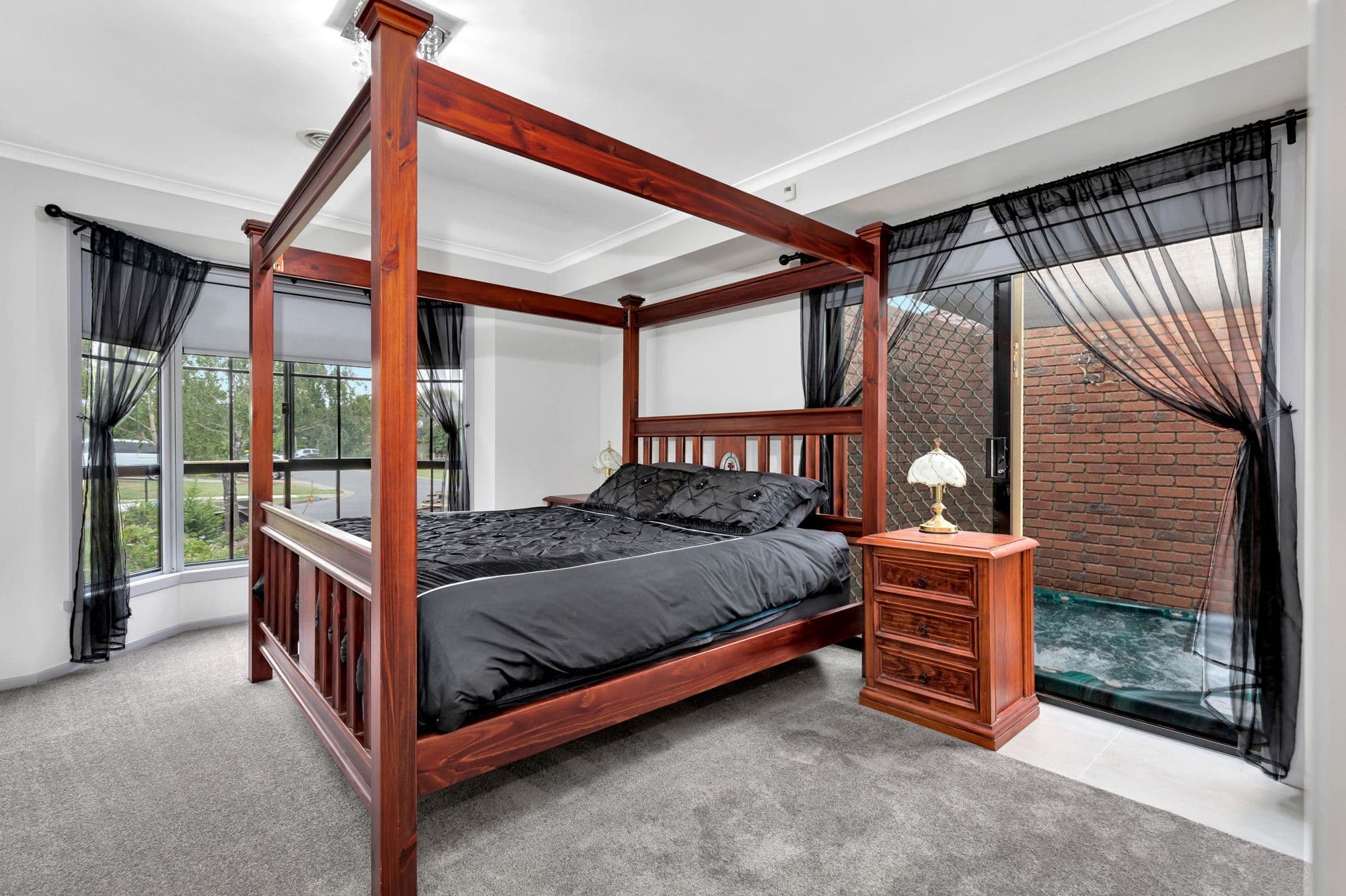 128 Westleigh Drive, Werribee VIC 3030, Werribee - Thumbnail 4