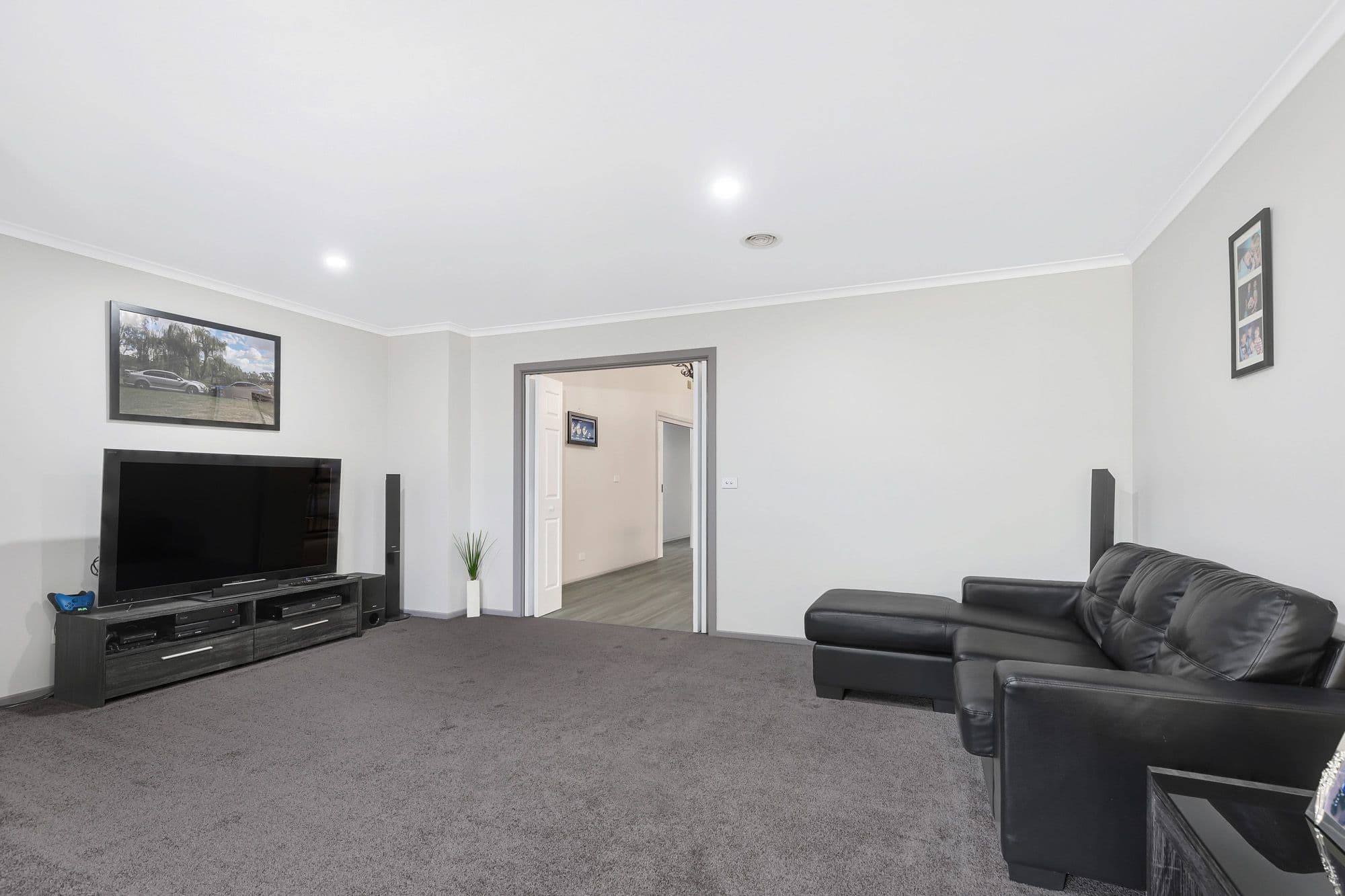 128 Westleigh Drive, Werribee VIC 3030, Werribee - Thumbnail 7