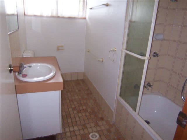 32 Wooraka Street, ROCHEDALE SOUTH QLD 4123, Rochedale South - Thumbnail 6