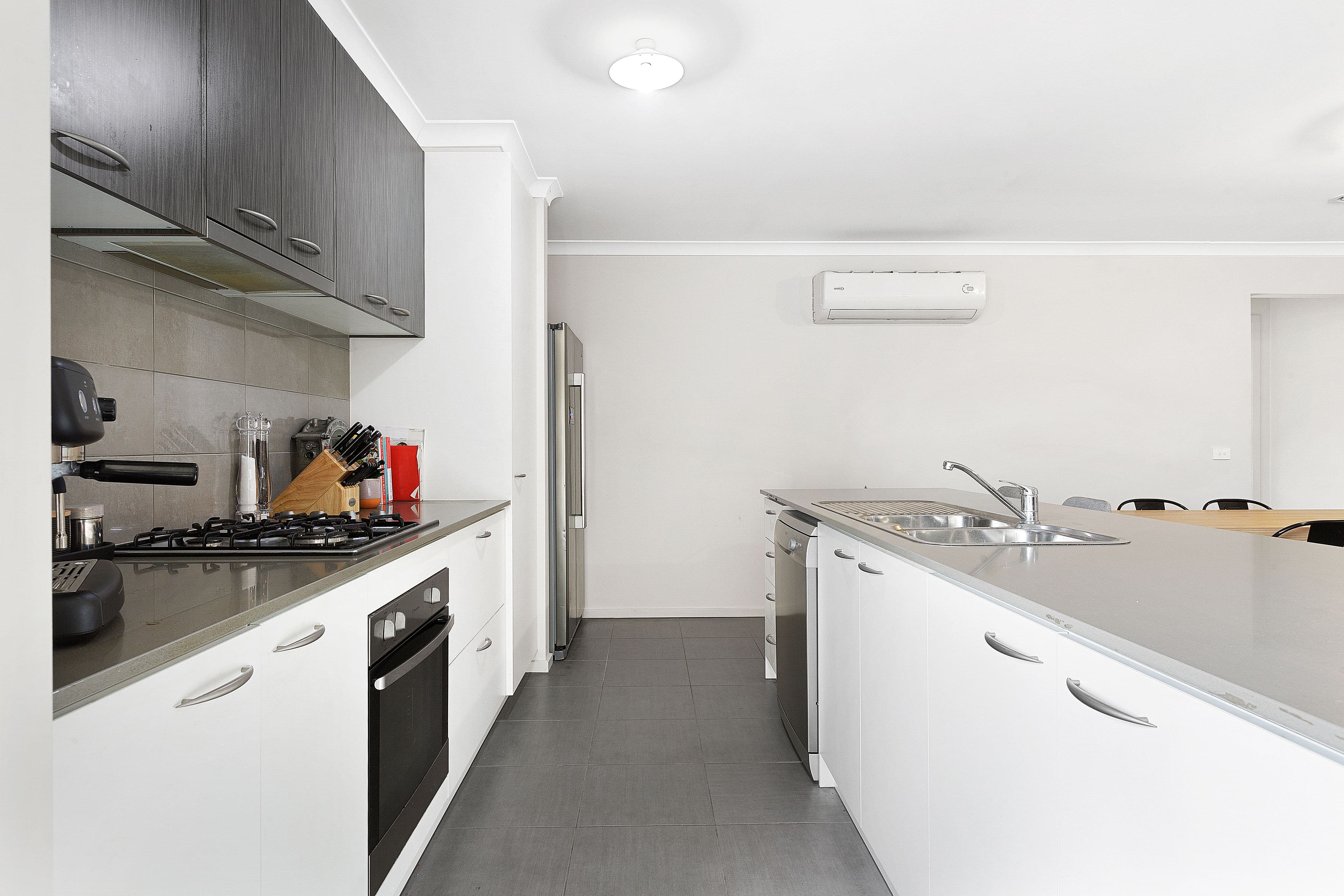 10 Sandstone Circuit, Carrum Downs VIC 3201, Carrum Downs - Thumbnail 2