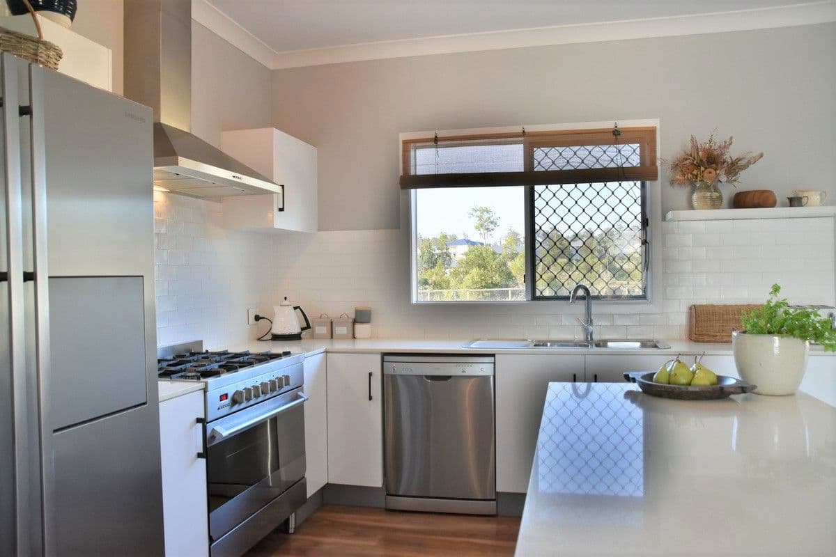 18-20 Hayview Court, Buccan QLD 4207, Buccan - Thumbnail 5