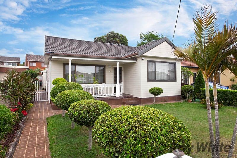 2 Oakleigh Avenue, Banksia - Image 1