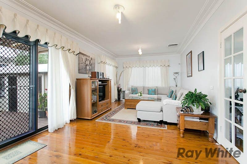 2 Oakleigh Avenue, Banksia - Thumbnail 2