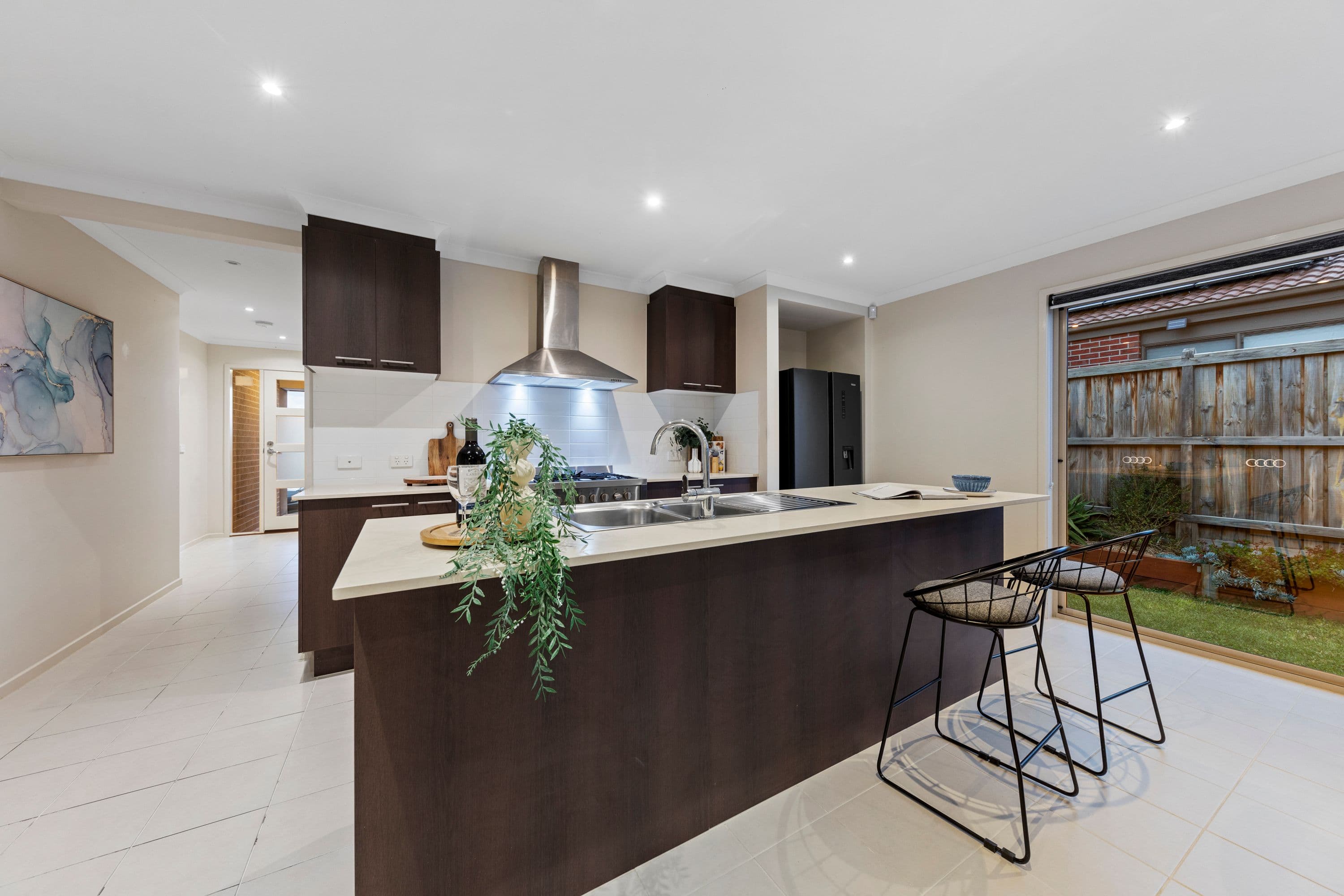 24 Meadowlea Crescent, Pakenham VIC 3810, Pakenham - Thumbnail 2