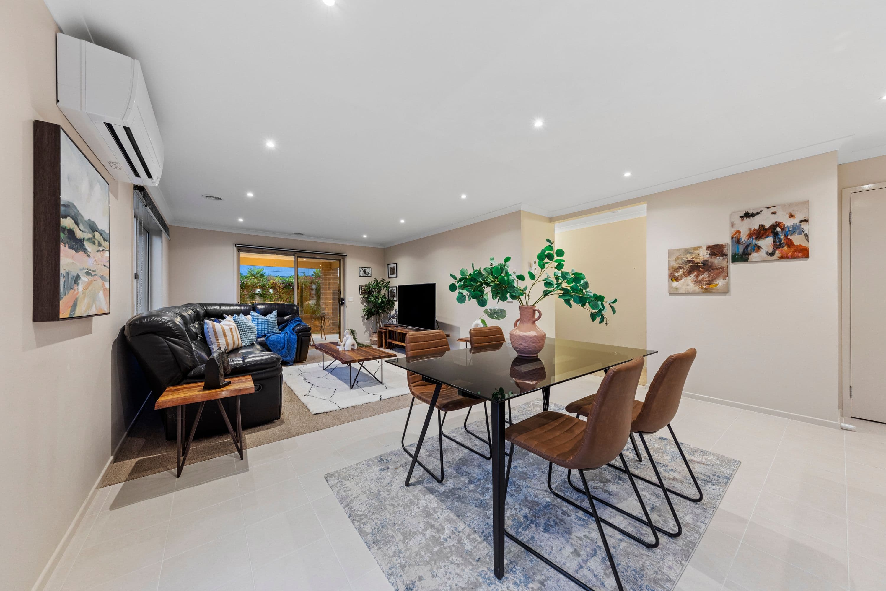 24 Meadowlea Crescent, Pakenham VIC 3810, Pakenham - Thumbnail 5