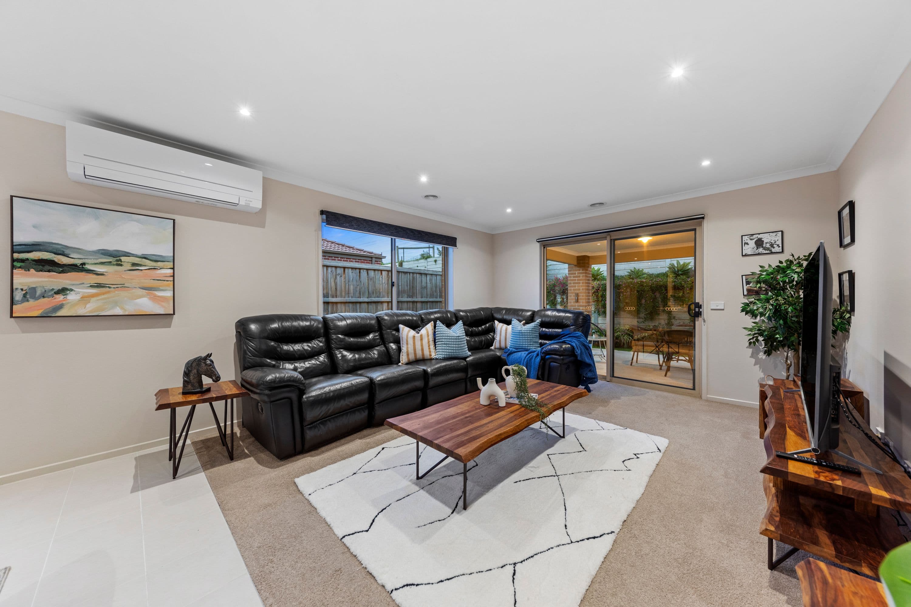 24 Meadowlea Crescent, Pakenham VIC 3810, Pakenham - Thumbnail 6