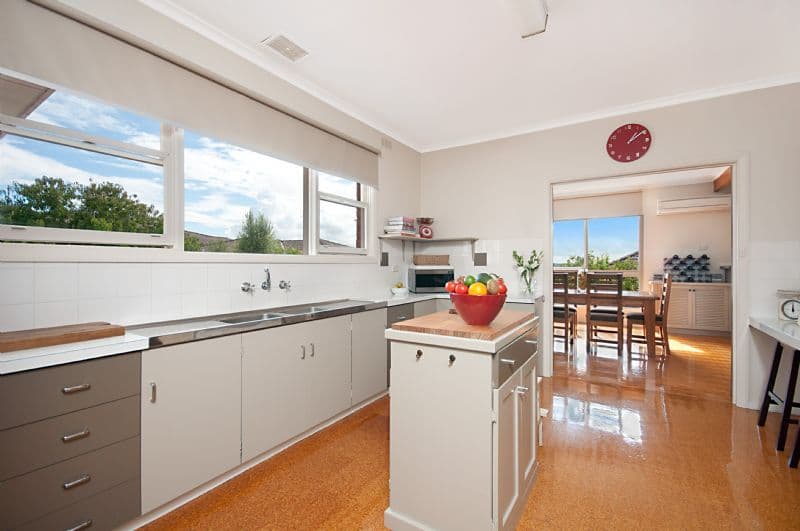 9 Bruce Street, WARRNAMBOOL VIC 3280, Warrnambool - Thumbnail 2