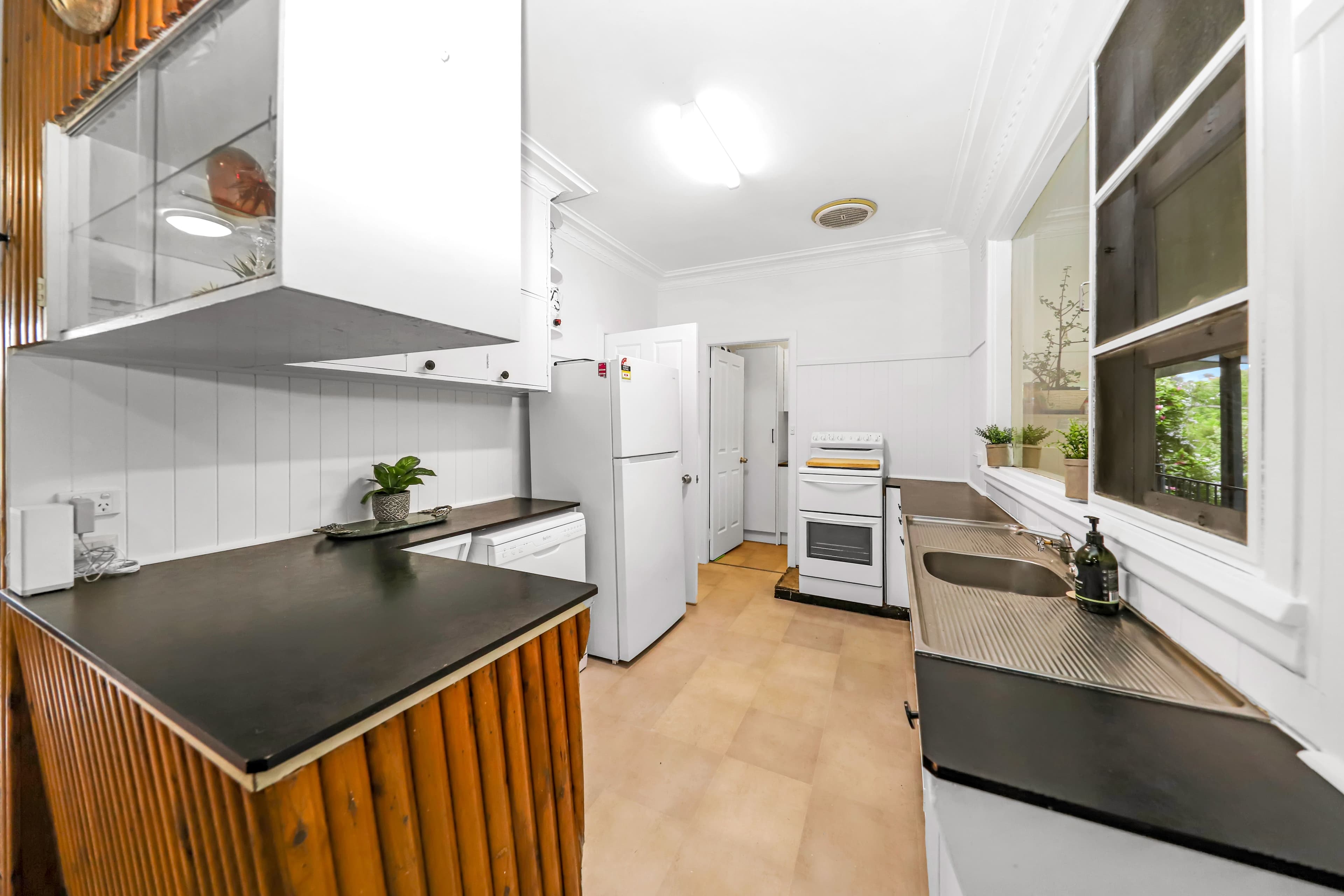 19 Herbert Street, Tumut NSW 2720, Tumut - Thumbnail 3