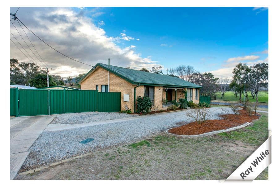 2 Ireland Place, WANNIASSA ACT 2903, Wanniassa - Image 1