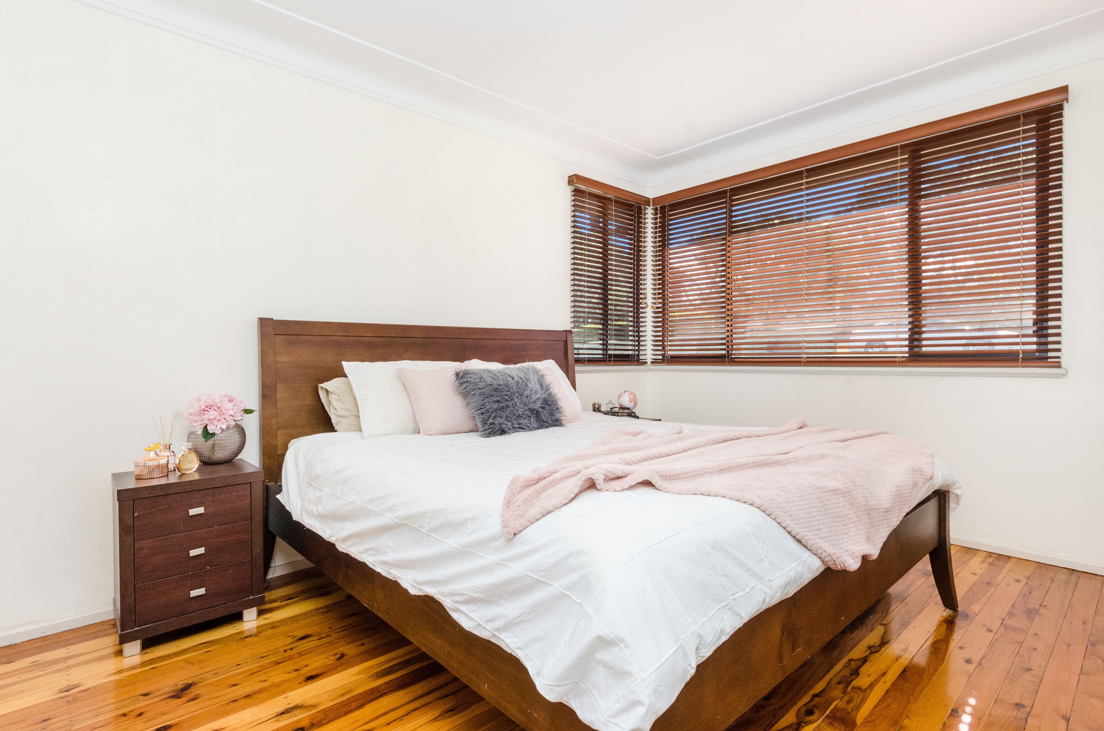 17 Lofts Avenue, Roselands - Thumbnail 8