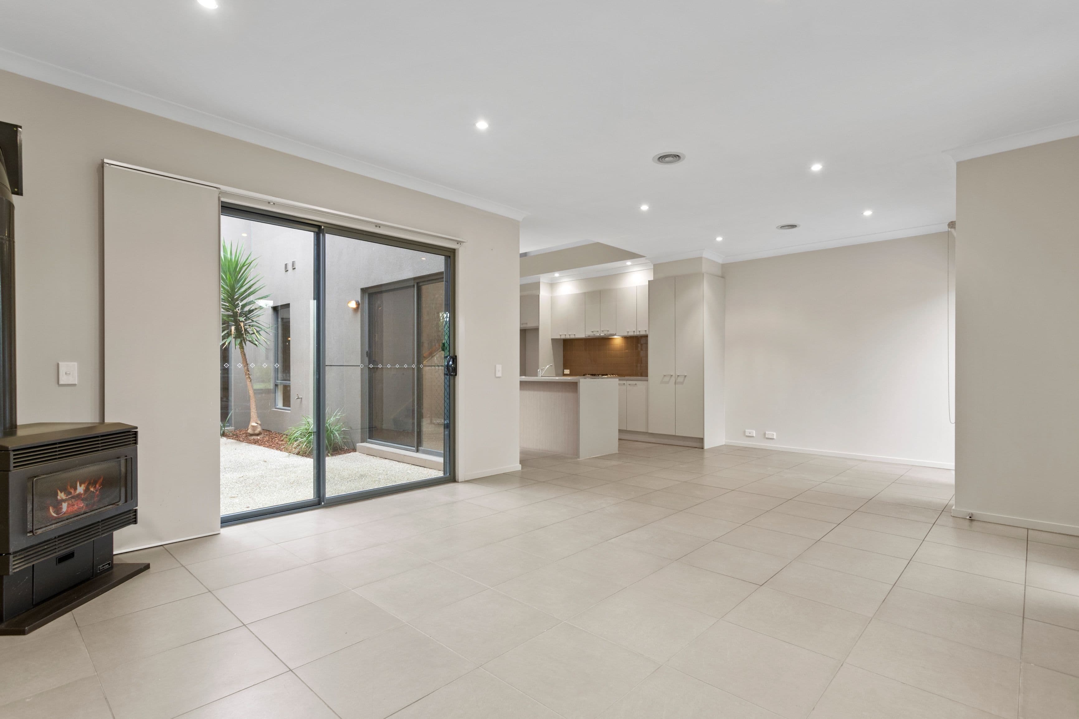 12 Helios Walk, Epping VIC 3076, Epping - Thumbnail 5