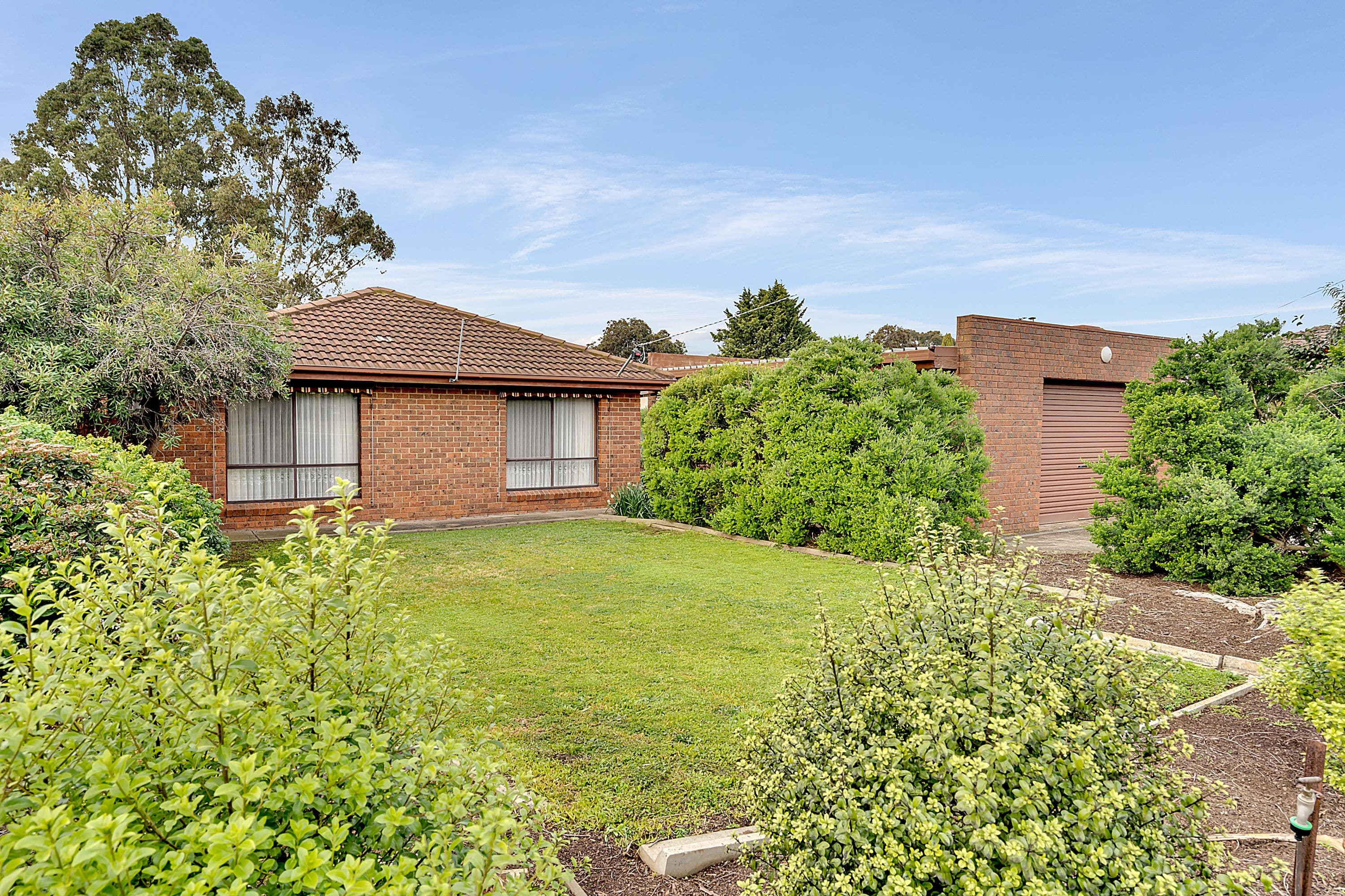 10 Rosanna Court, Craigieburn VIC 3064, Craigieburn - Thumbnail 3