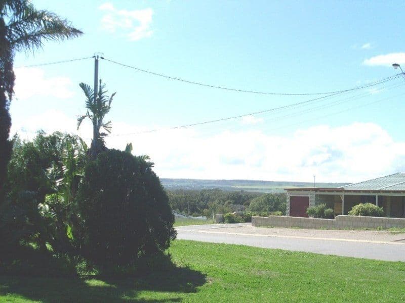 25 Lorna Street, BERESFORD WA 6530, Beresford - Thumbnail 5