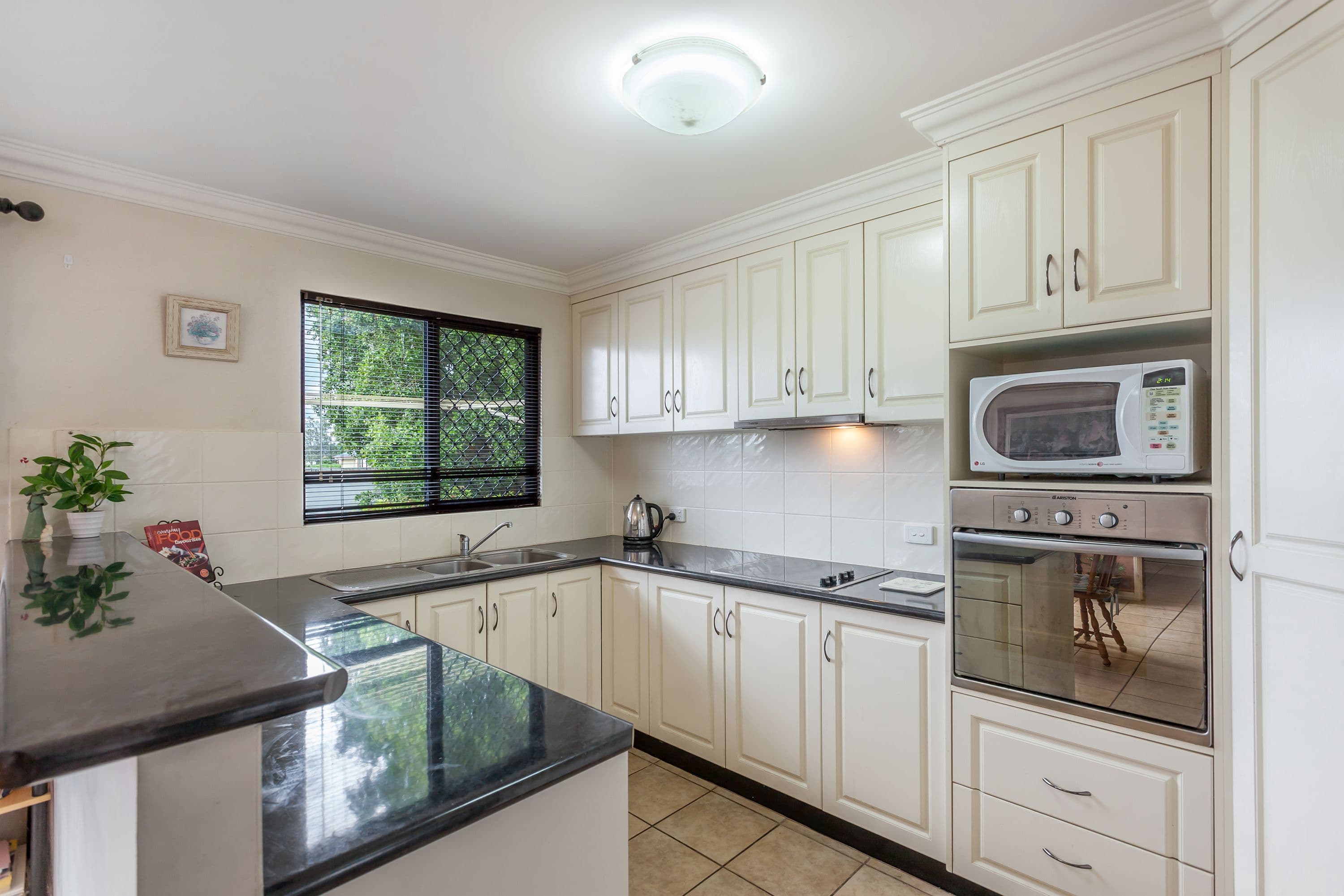 26 Grey Street, South Toowoomba QLD 4350, South Toowoomba - Thumbnail 3