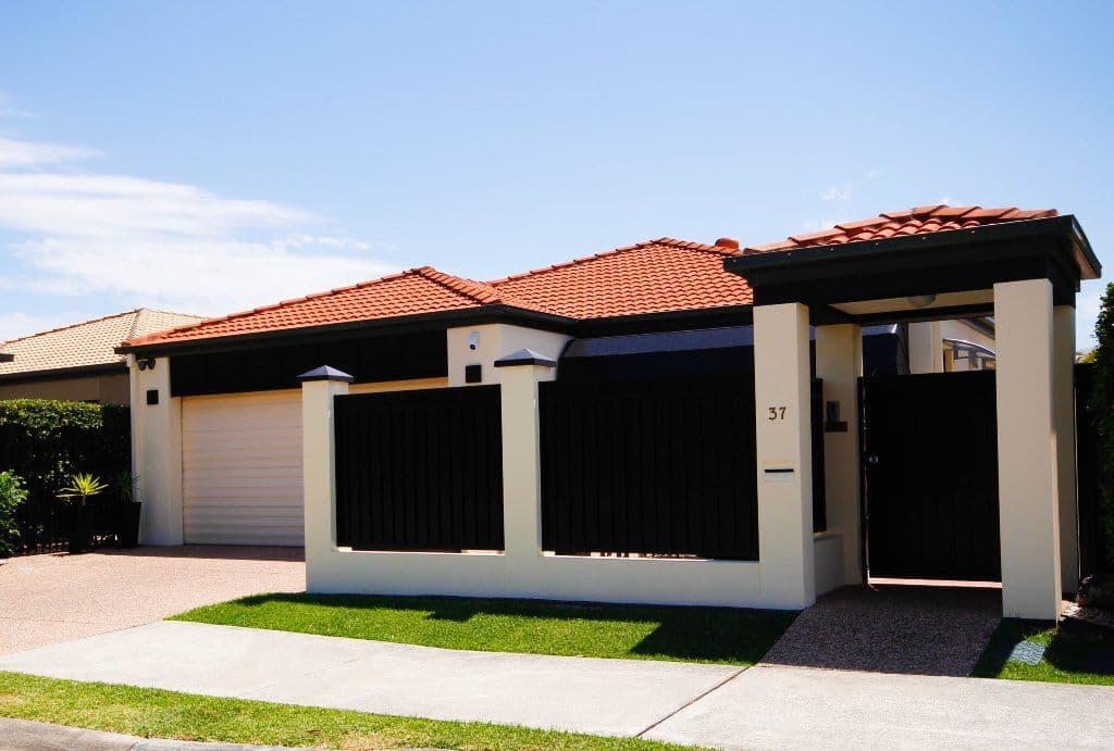 37 Lee-Anne Crescent, HELENSVALE QLD 4212, Helensvale - Image 1