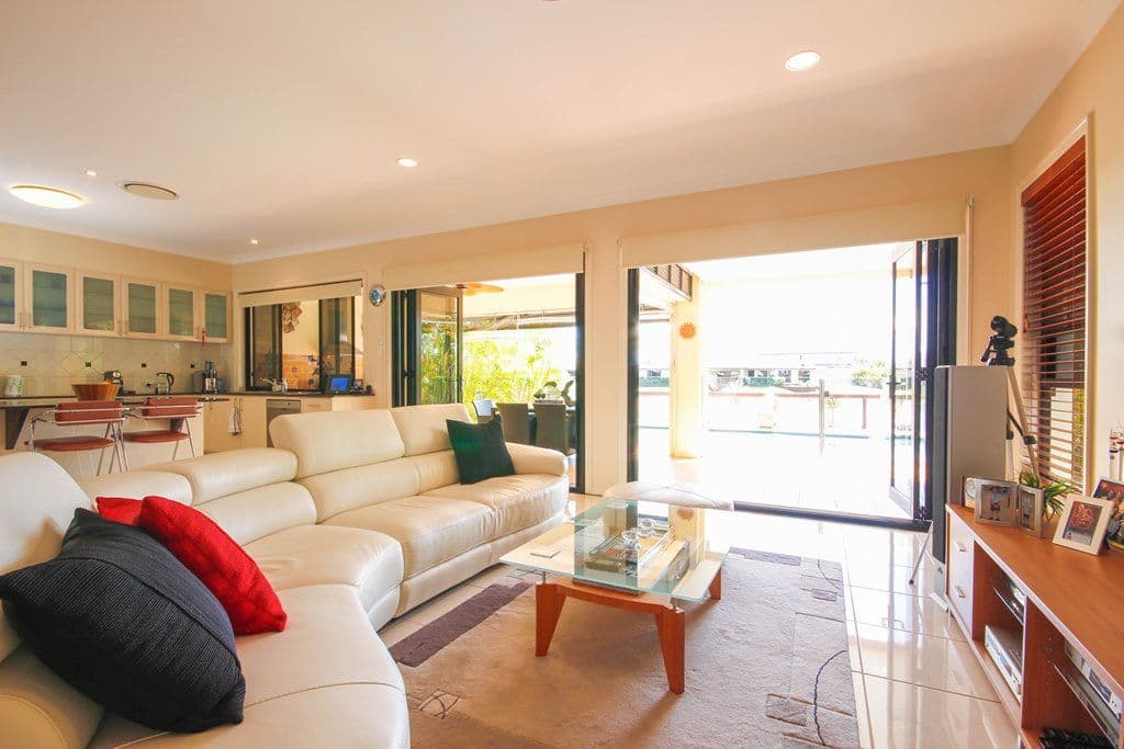 37 Lee-Anne Crescent, HELENSVALE QLD 4212, Helensvale - Thumbnail 8