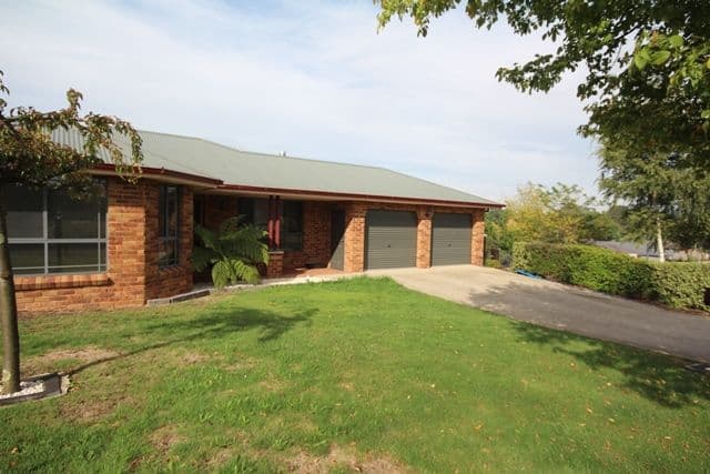 31 Brennan Crescent, Oberon - Image 1