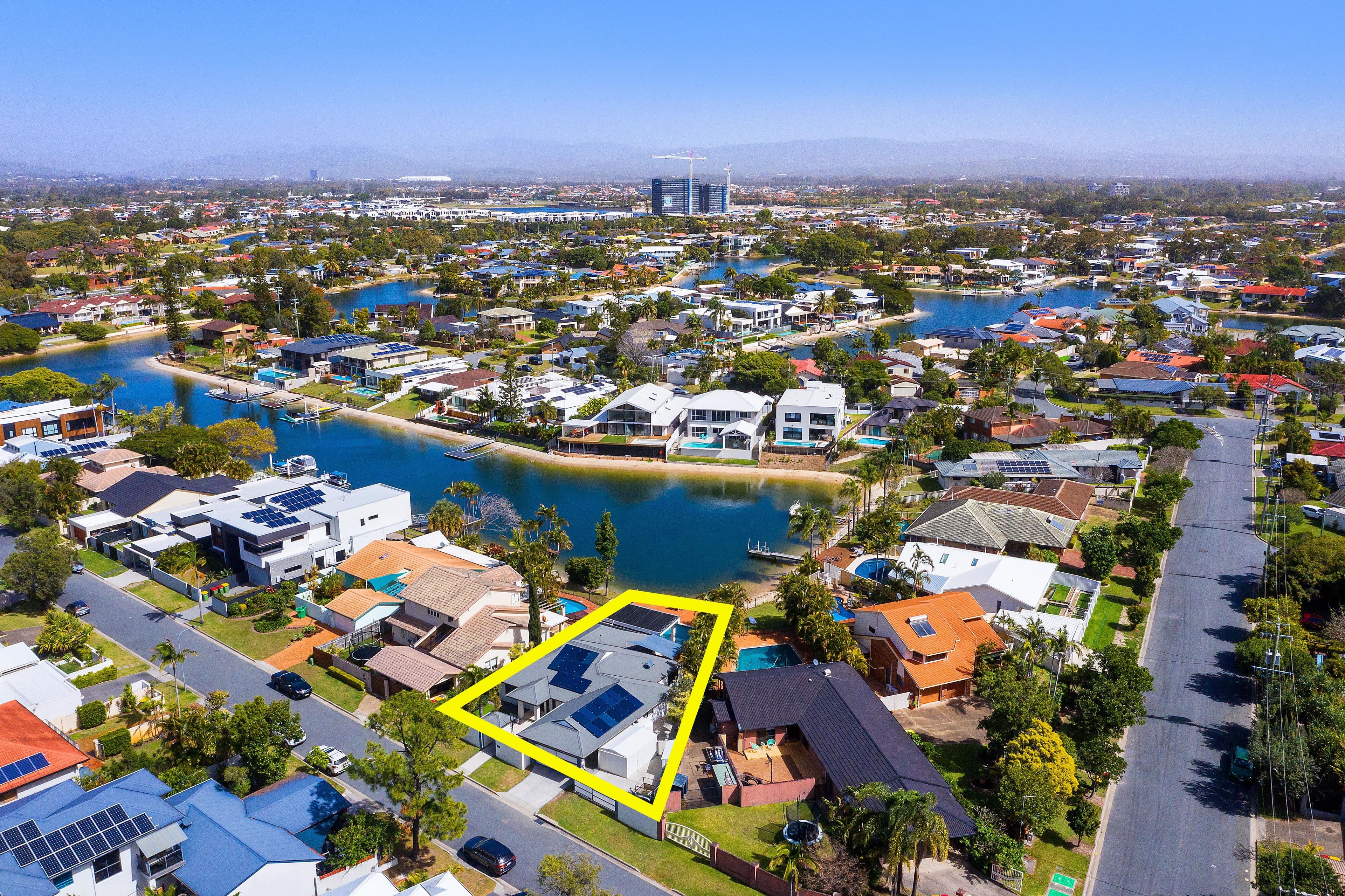 3 Maureen Court, Broadbeach Waters QLD 4218, Broadbeach Waters - Thumbnail 4