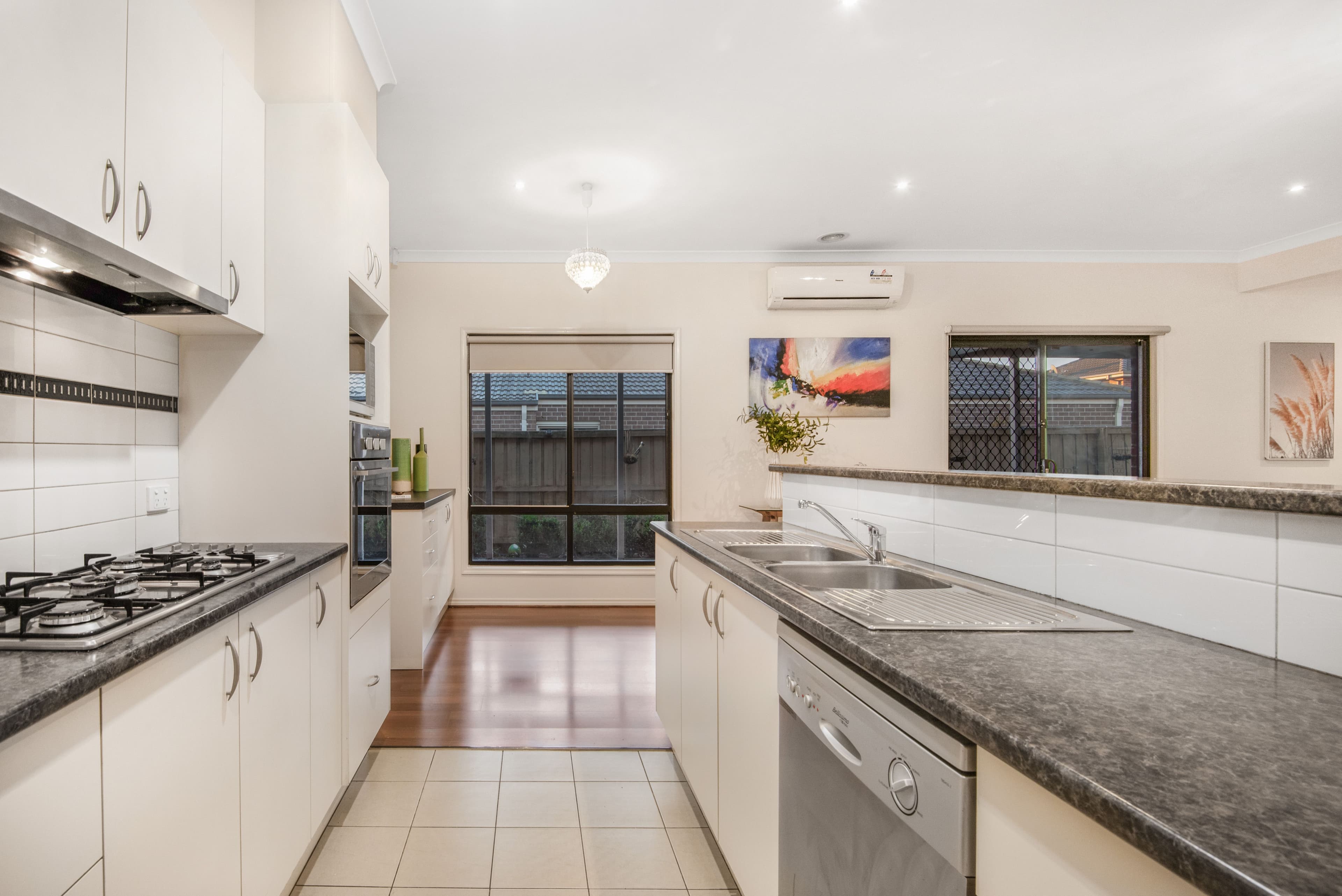 19 Flametree Circuit, Cranbourne VIC 3977, Cranbourne - Thumbnail 3