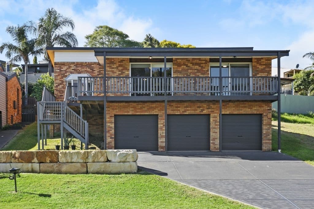 17 Vista Parade, East Maitland - Image 1