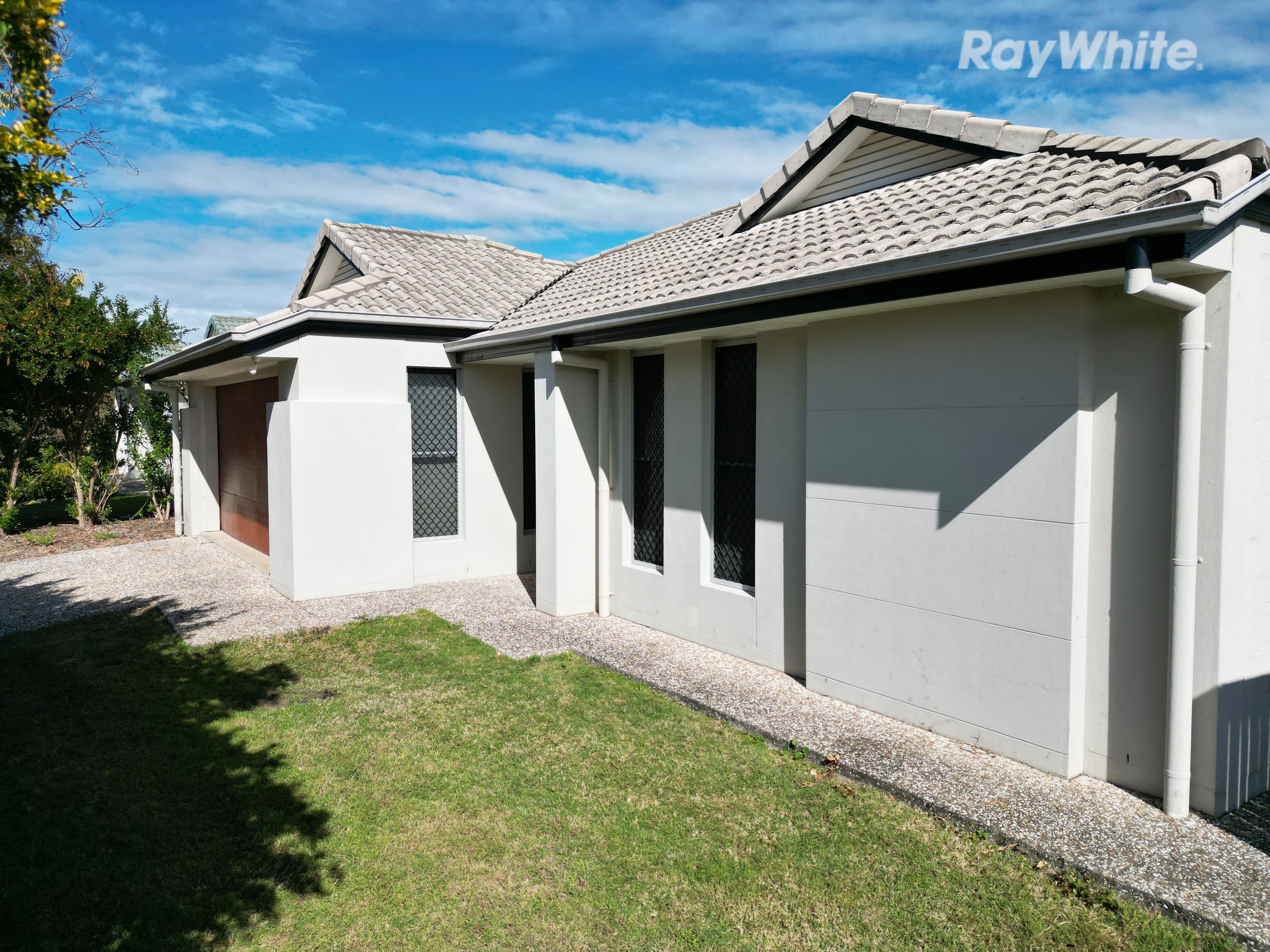 22 Myrtle Avenue, Warwick - Thumbnail 3