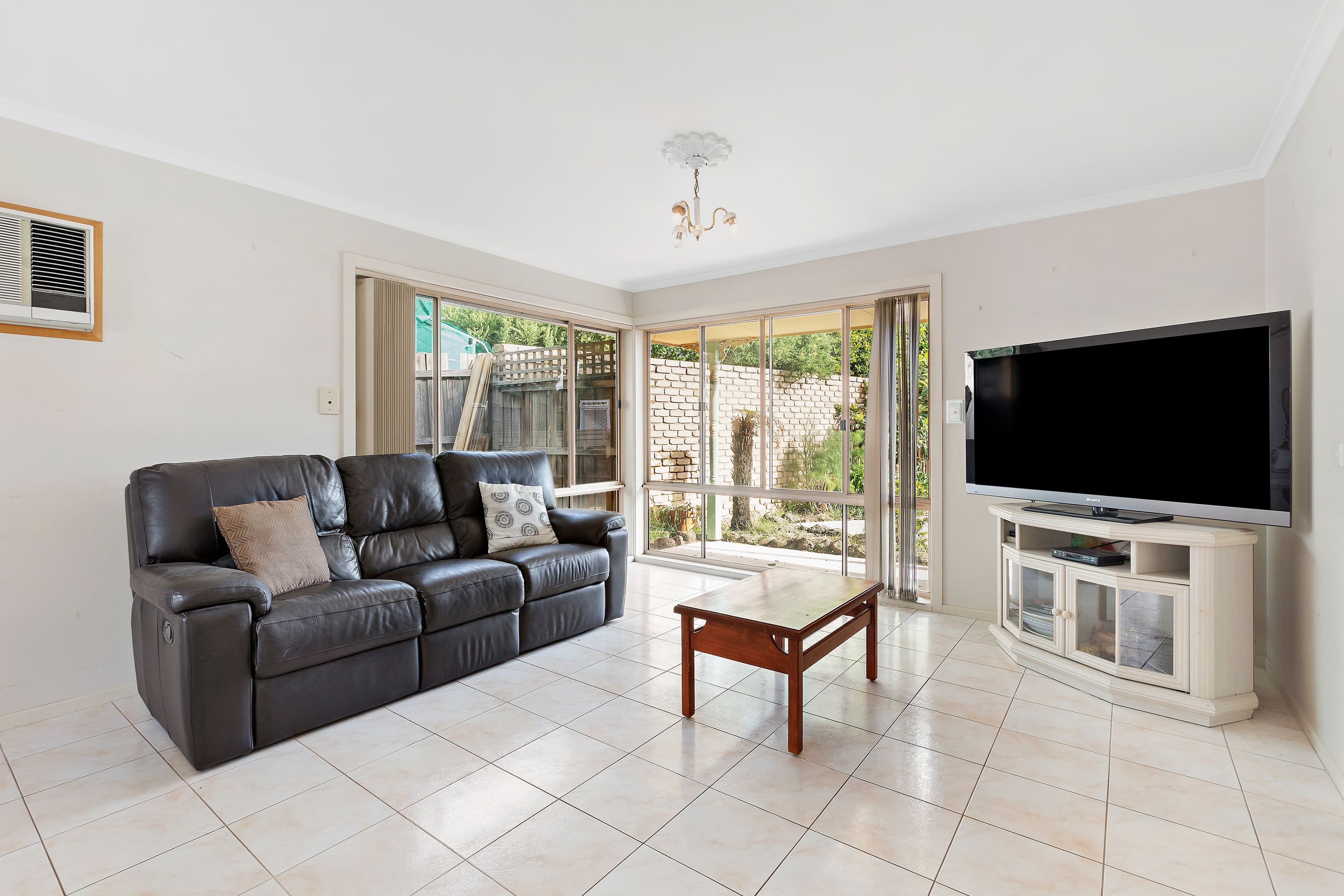 19 Hillcrest Avenue, Chadstone VIC 3148, Chadstone - Thumbnail 5