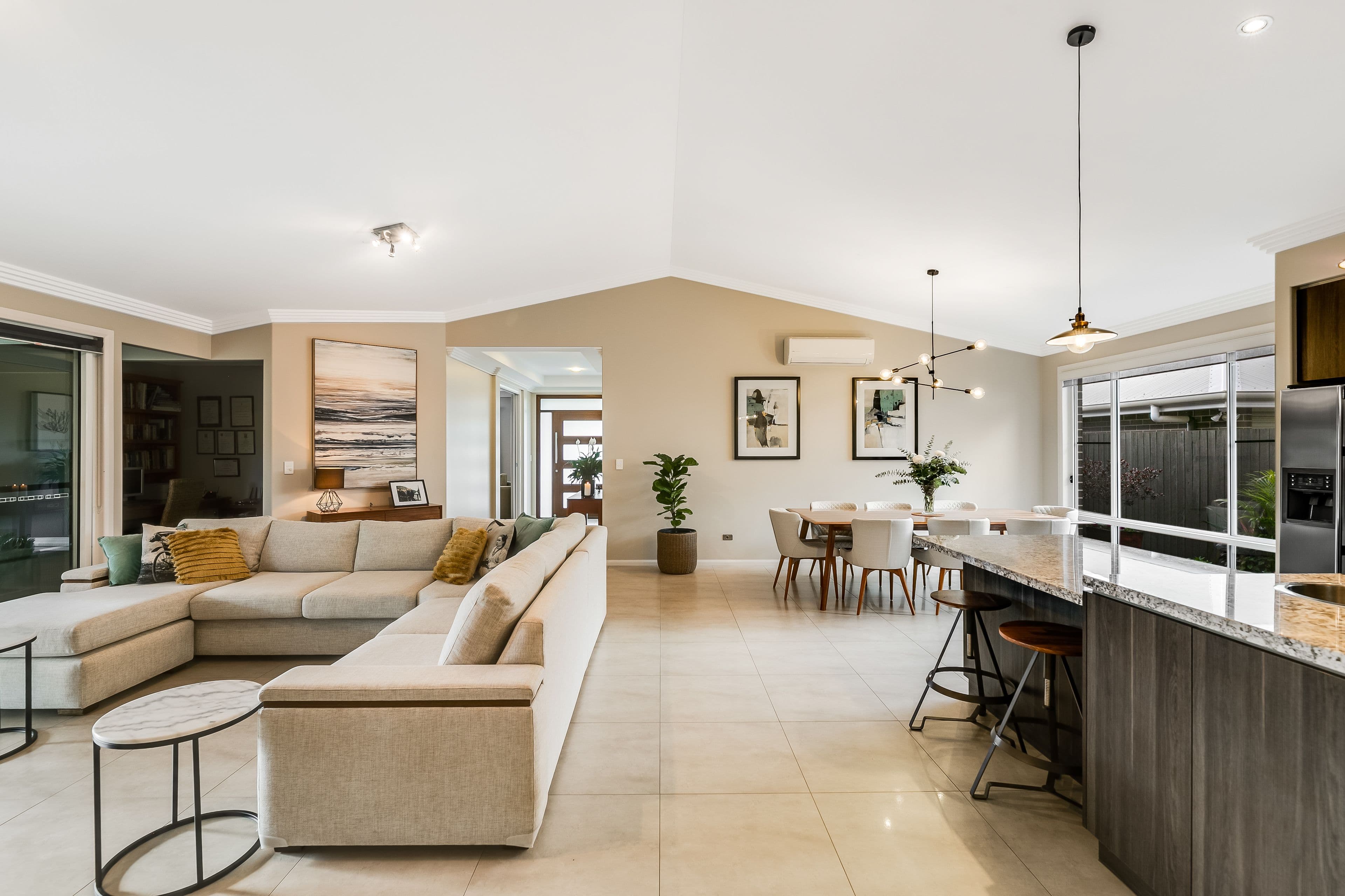 18 Brimblecombe Drive, Middle Ridge QLD 4350, Middle Ridge - Thumbnail 3
