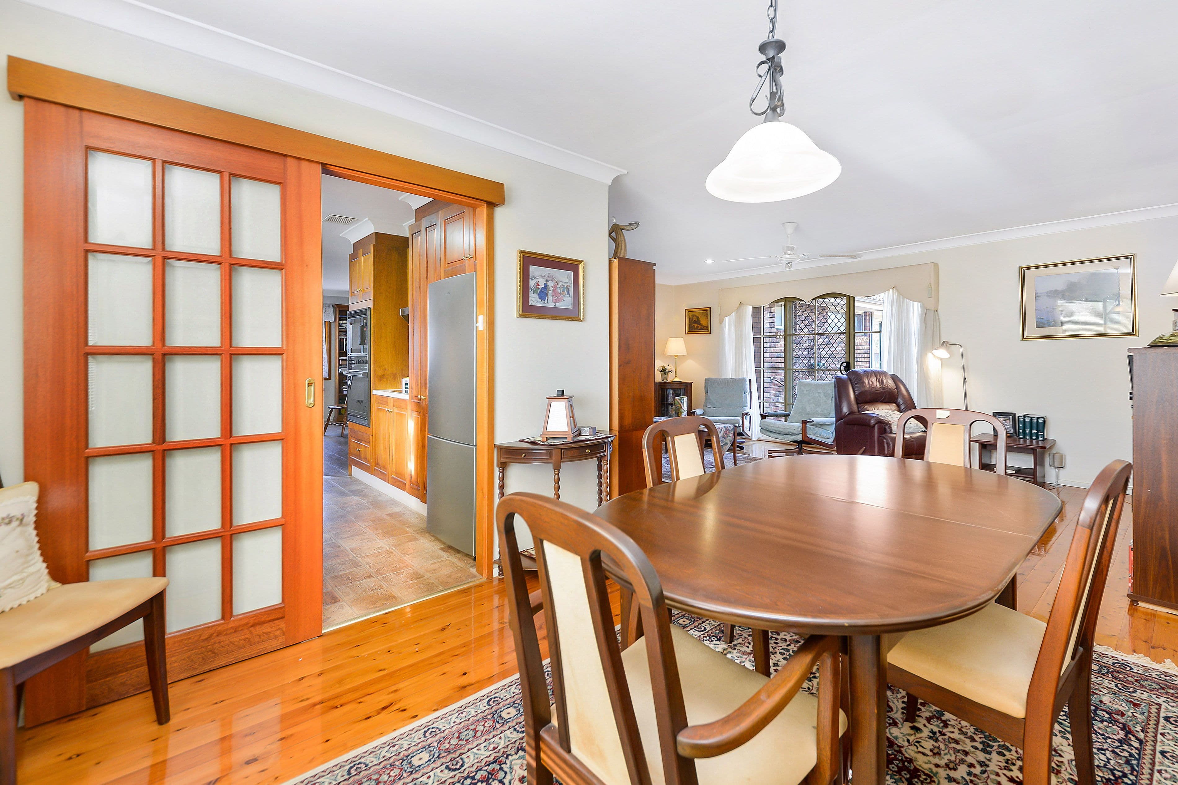 7 Harden Crescent, Georges Hall - Thumbnail 4