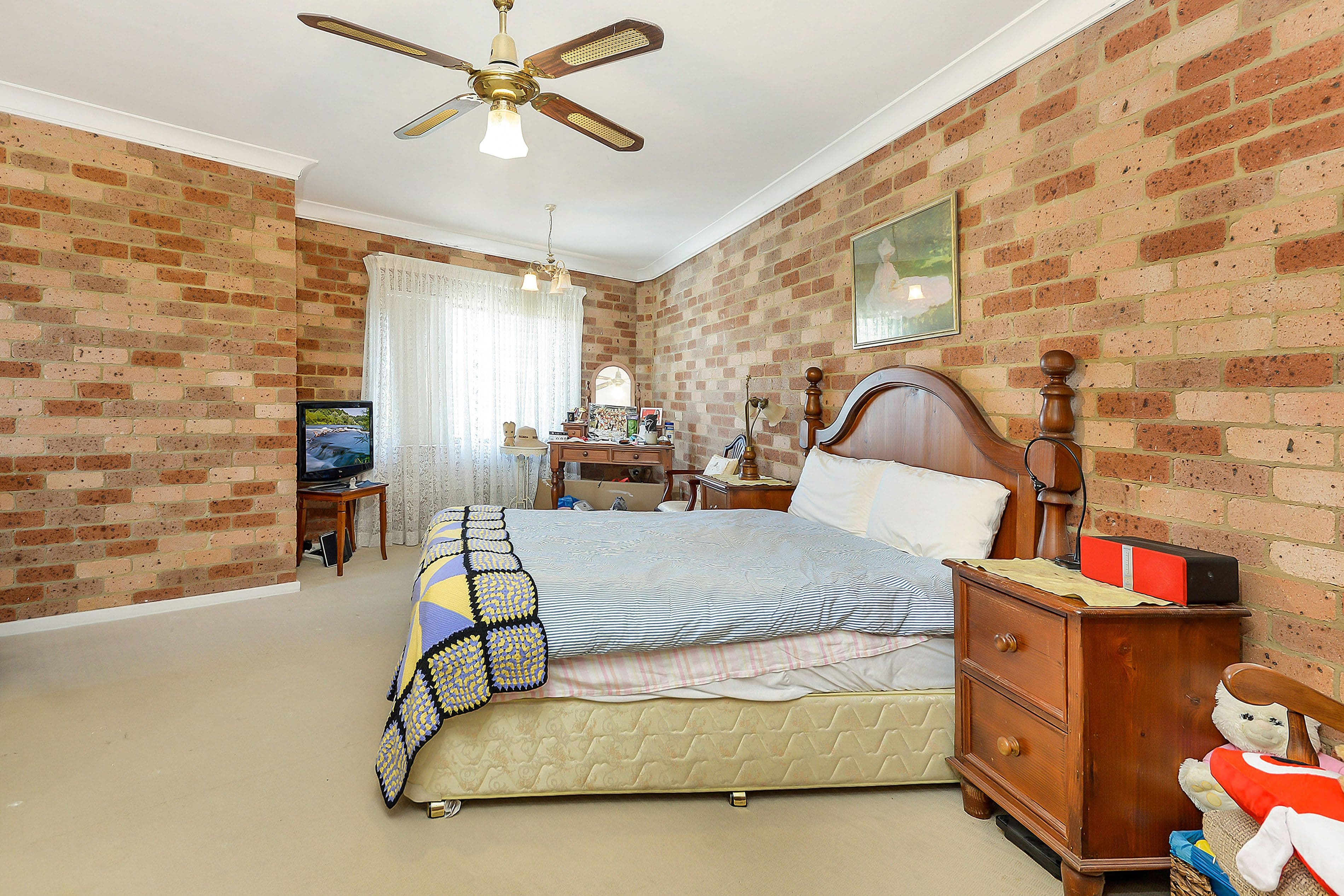 7 Harden Crescent, Georges Hall - Thumbnail 5