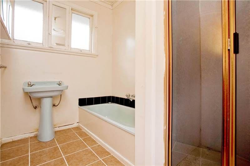 1 Oxford Street, WHITTINGTON VIC 3219, Whittington - Thumbnail 5