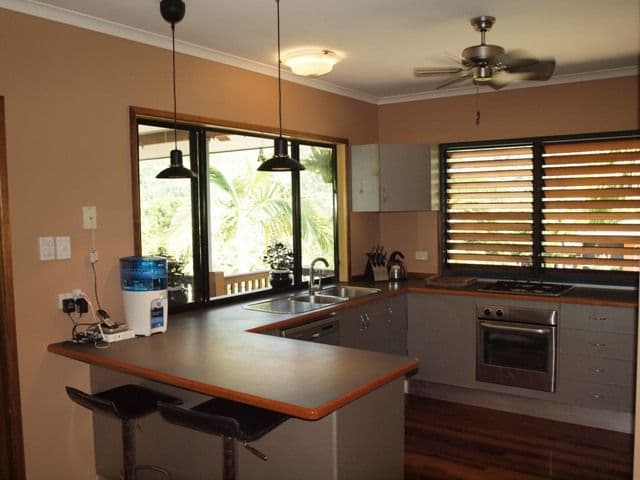 27 Timberlea Drive, BENTLEY PARK QLD 4869, Bentley Park - Thumbnail 3