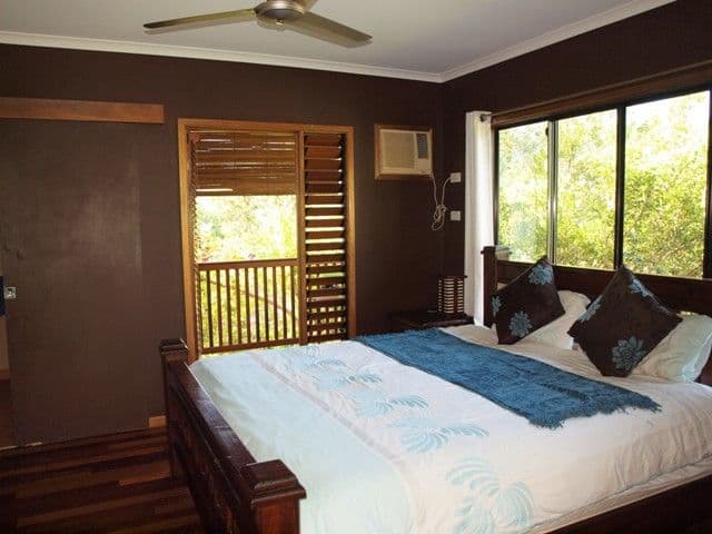 27 Timberlea Drive, BENTLEY PARK QLD 4869, Bentley Park - Thumbnail 4