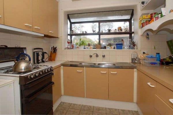 30 Oaklands Crescent, FRANKSTON VIC 3199, Frankston - Thumbnail 2