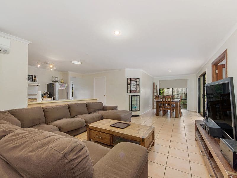 32 Stanfield Drive, Upper Coomera QLD 4209, Upper Coomera - Thumbnail 4
