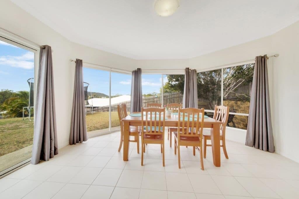 16 Viewpoint Way, New Auckland QLD 4680, New Auckland - Thumbnail 4