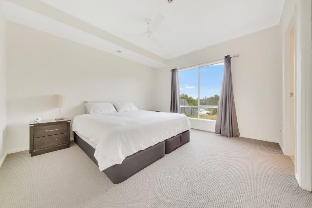 16 Viewpoint Way, New Auckland QLD 4680, New Auckland - Thumbnail 8