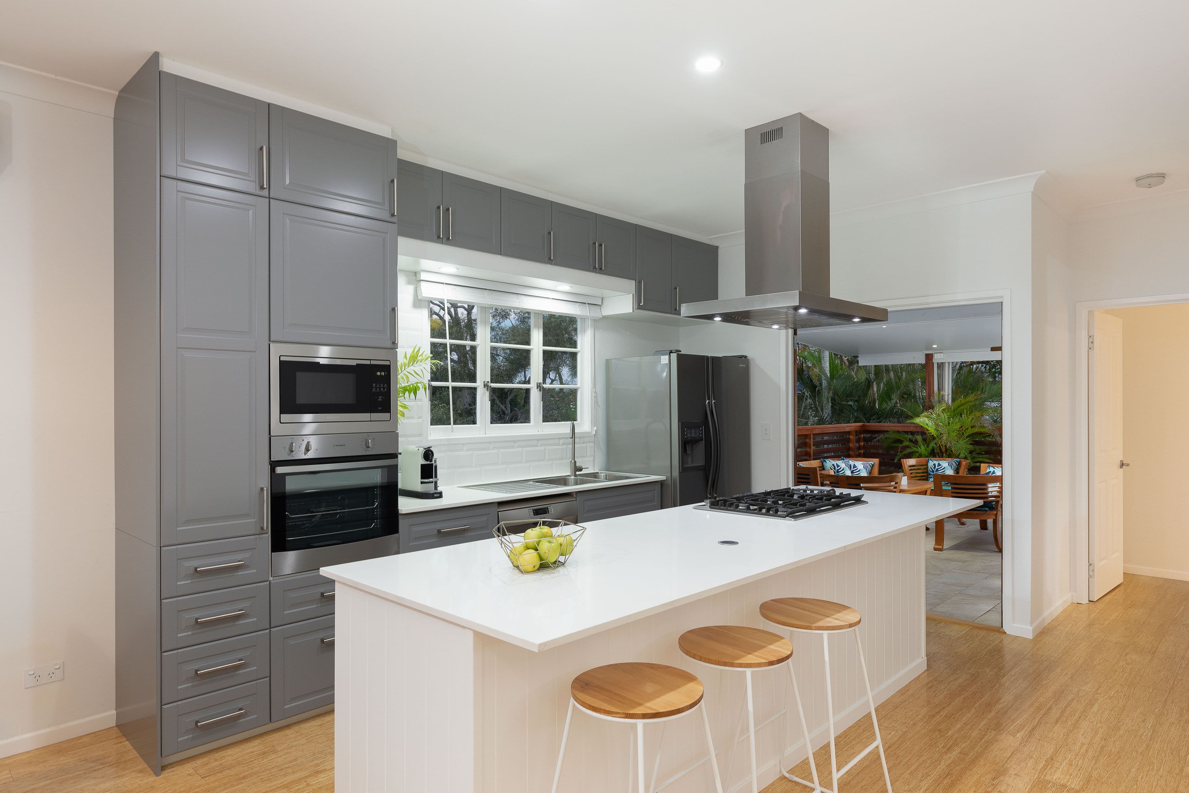 42 Pansy Street, Wynnum QLD 4178, Wynnum - Thumbnail 2