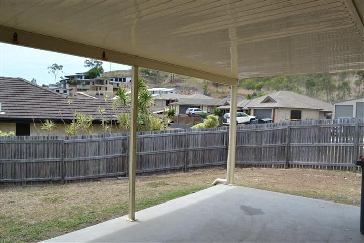 1 Lauren Court, South Gladstone QLD 4680, South Gladstone - Thumbnail 4