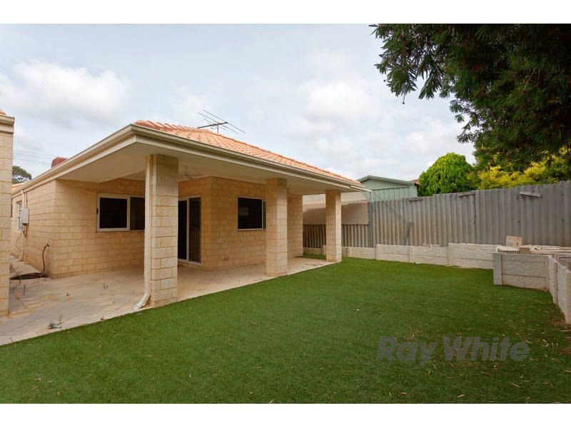 93B Gilbertson Road, KARDINYA WA 6163, Kardinya - Thumbnail 3