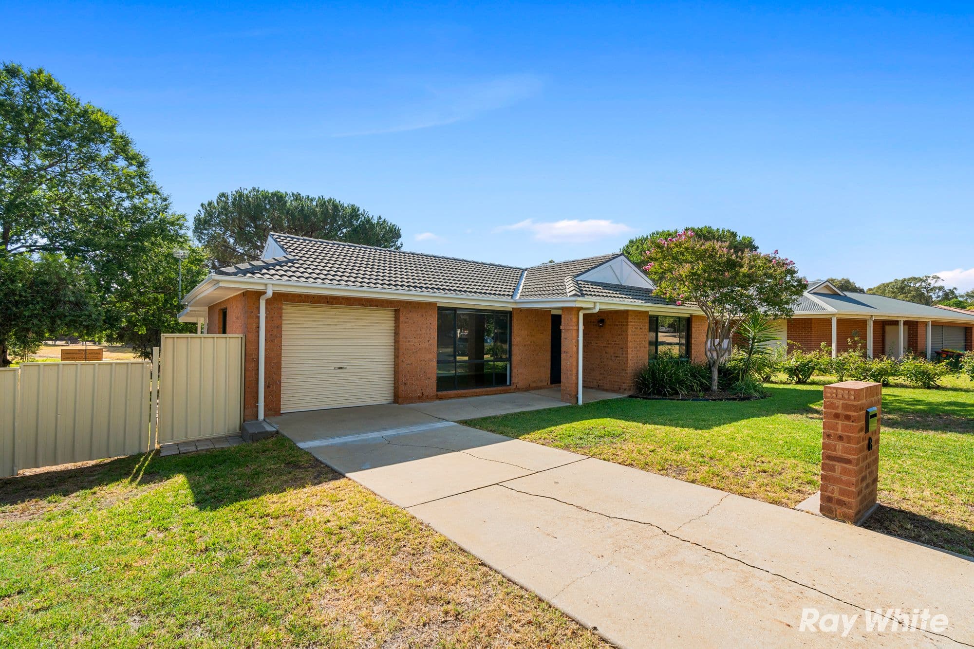 8 Juniper Place, FOREST HILL NSW 2651, Forest Hill - Image 1