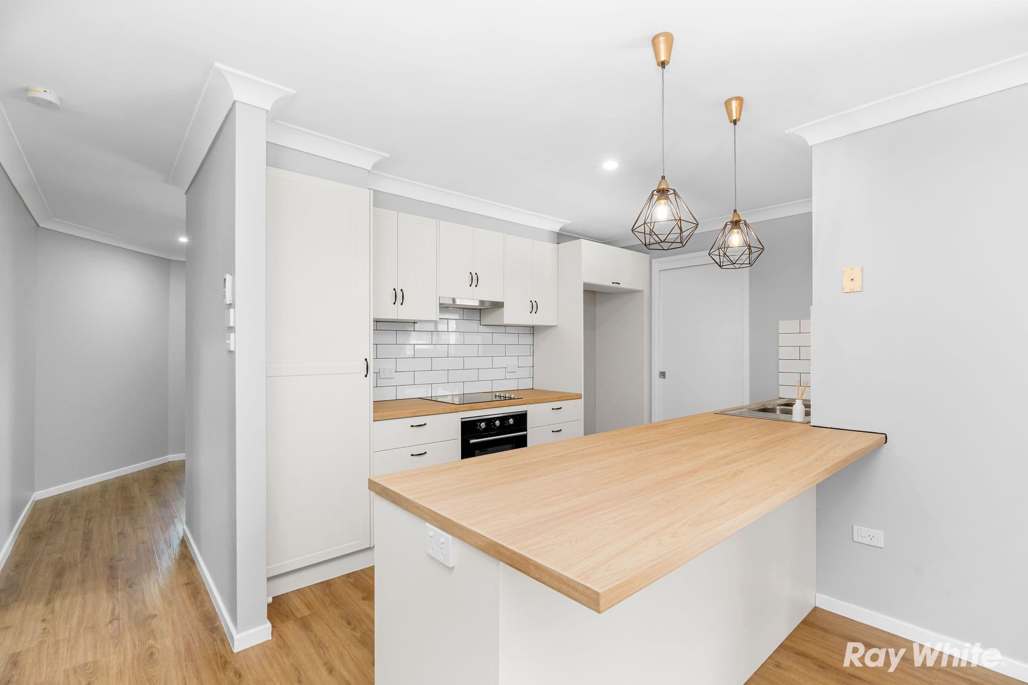 8 Juniper Place, FOREST HILL NSW 2651, Forest Hill - Thumbnail 3