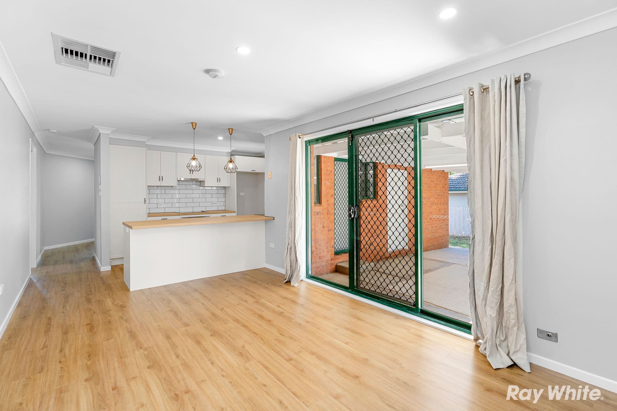 8 Juniper Place, FOREST HILL NSW 2651, Forest Hill - Thumbnail 5