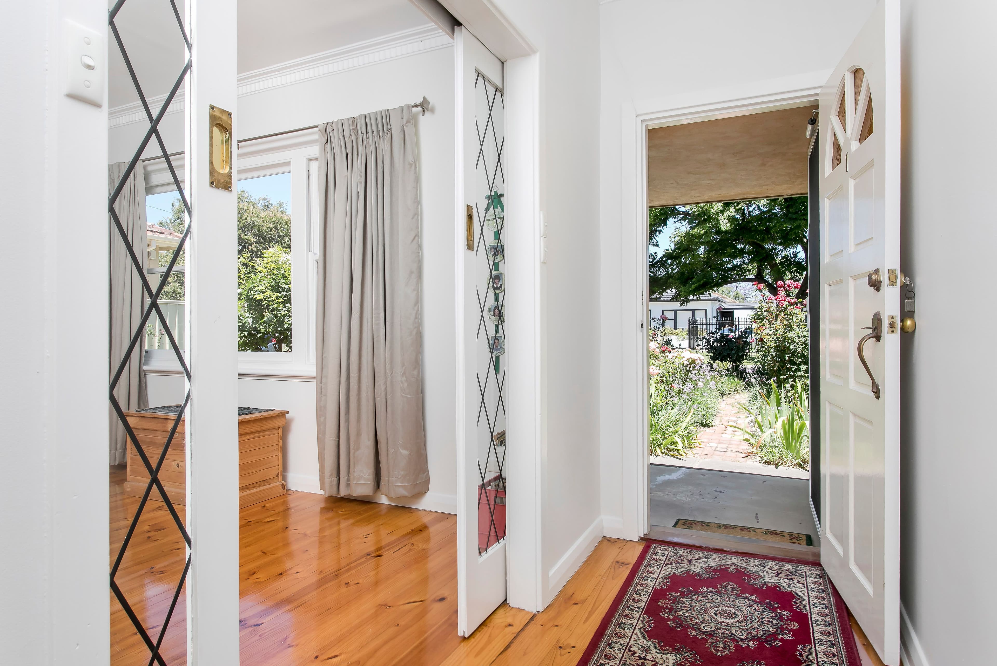 11 Lancelot Drive, Daw Park SA 5041, Daw Park - Thumbnail 2