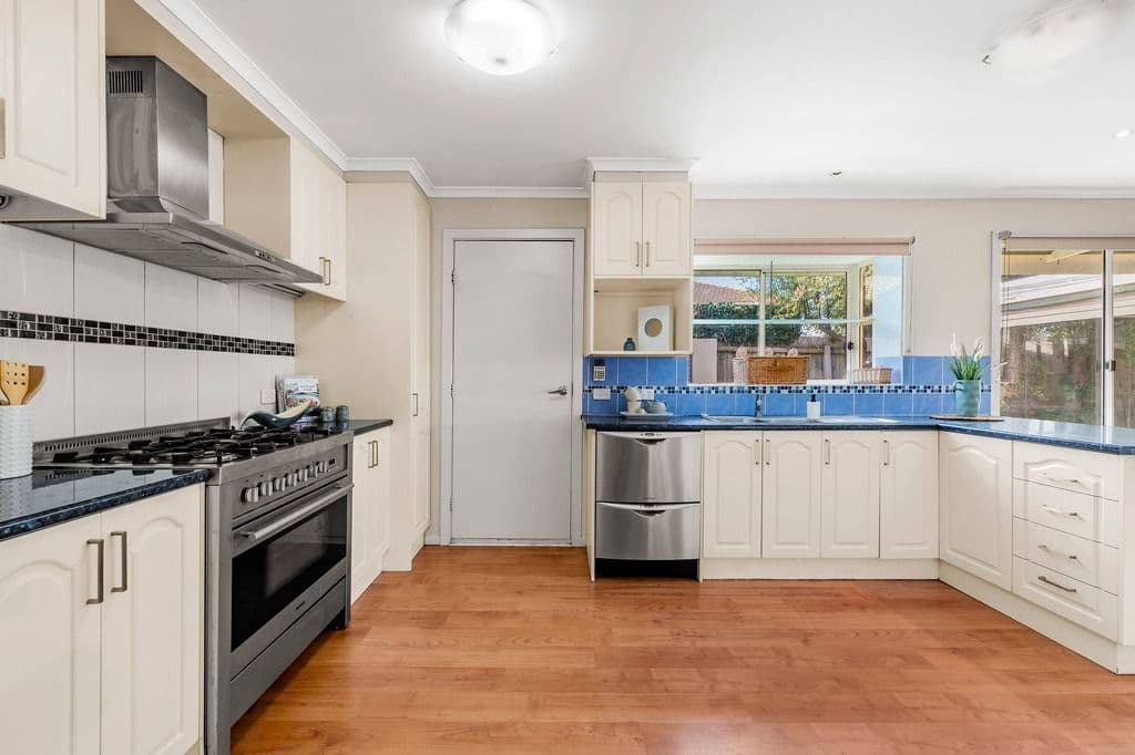 97 Woolnough Drive, Mill Park VIC 3082, Mill Park - Thumbnail 2